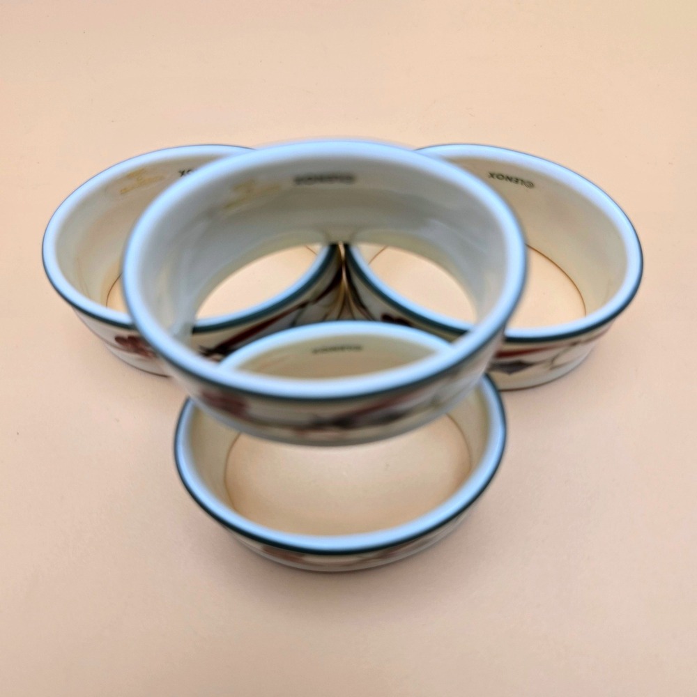 Lenox Winter Greetings Everyday Napkin‎ Rings Set of 4 Holly Berries Ivory China - Picture 8 of 14